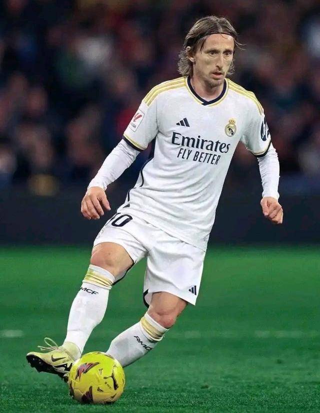 阿隆索暴怒！弗兰-加西亚一分钟两黄染红