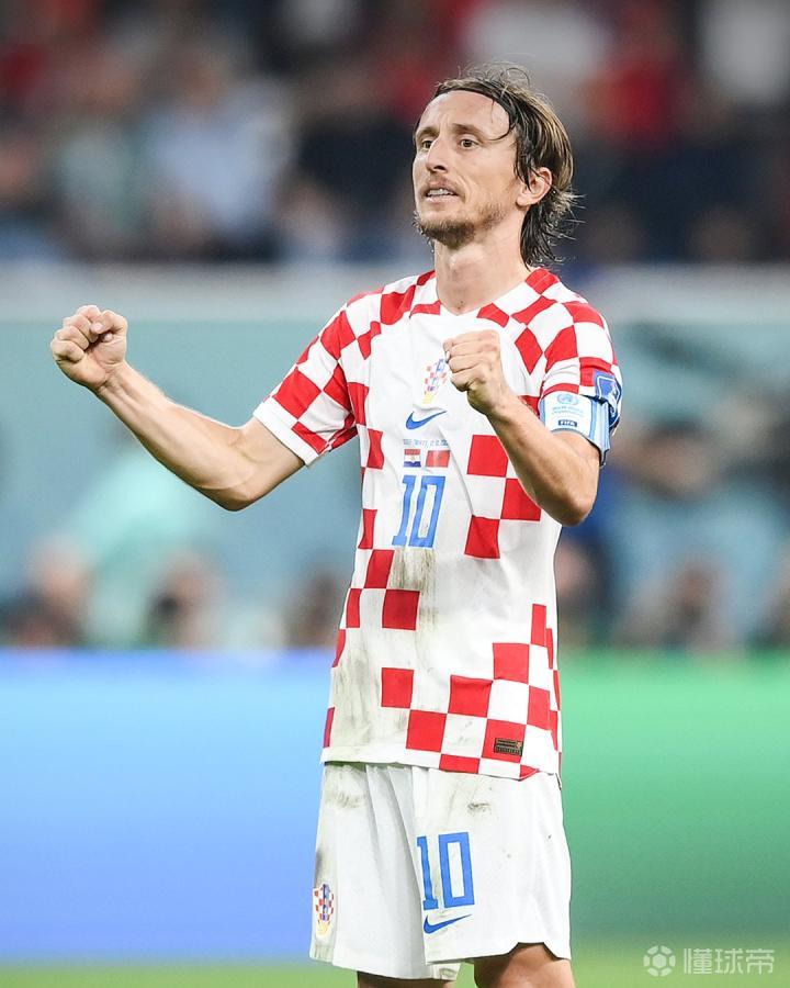 米兰补强后防线时出现新名字：萨索洛的杰伊·伊德泽斯