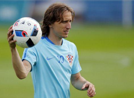 随着皇马0-2塞尔塔，一战证明三大事实，阿隆索基本失败，离下课已不远